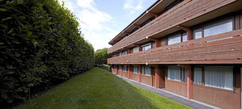 Campanile Hotel Wakefield Exterior photo
