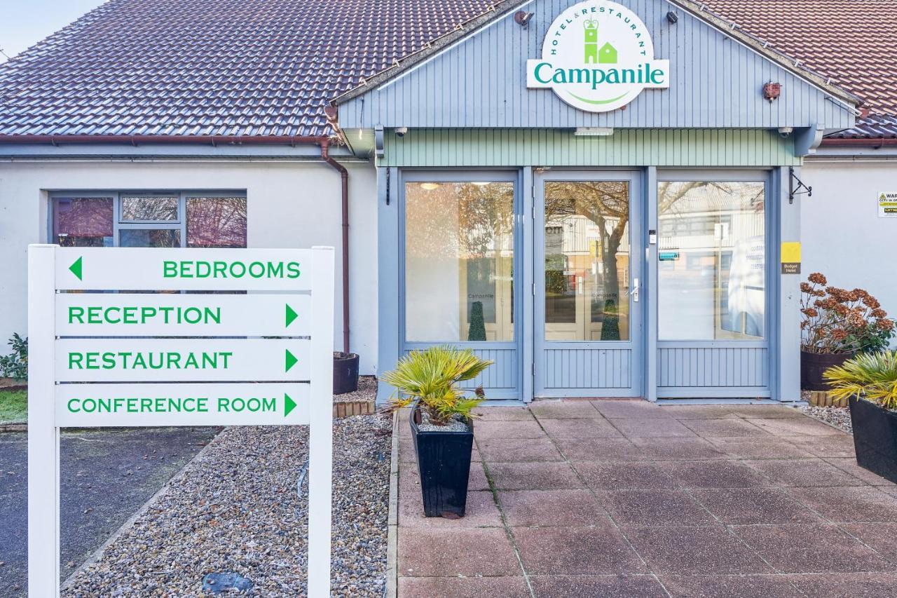 Campanile Hotel Wakefield Exterior photo